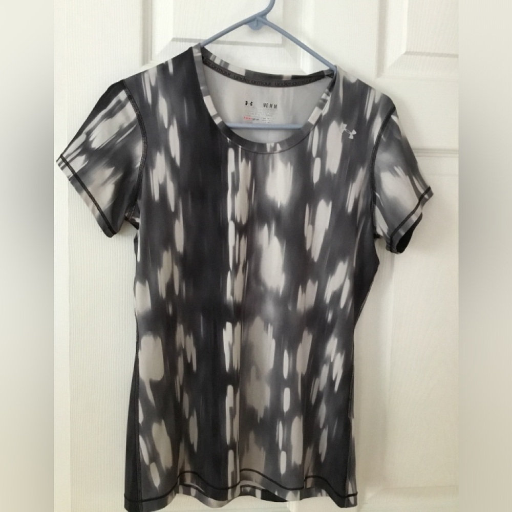 UnderArmour fitted tee